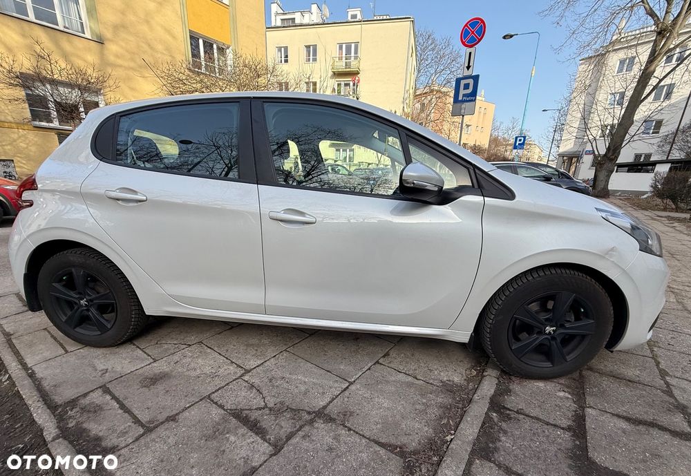 Peugeot 208 1.2 PureTech Active - 5