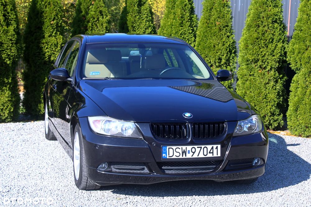 BMW Seria 3 318i - 11