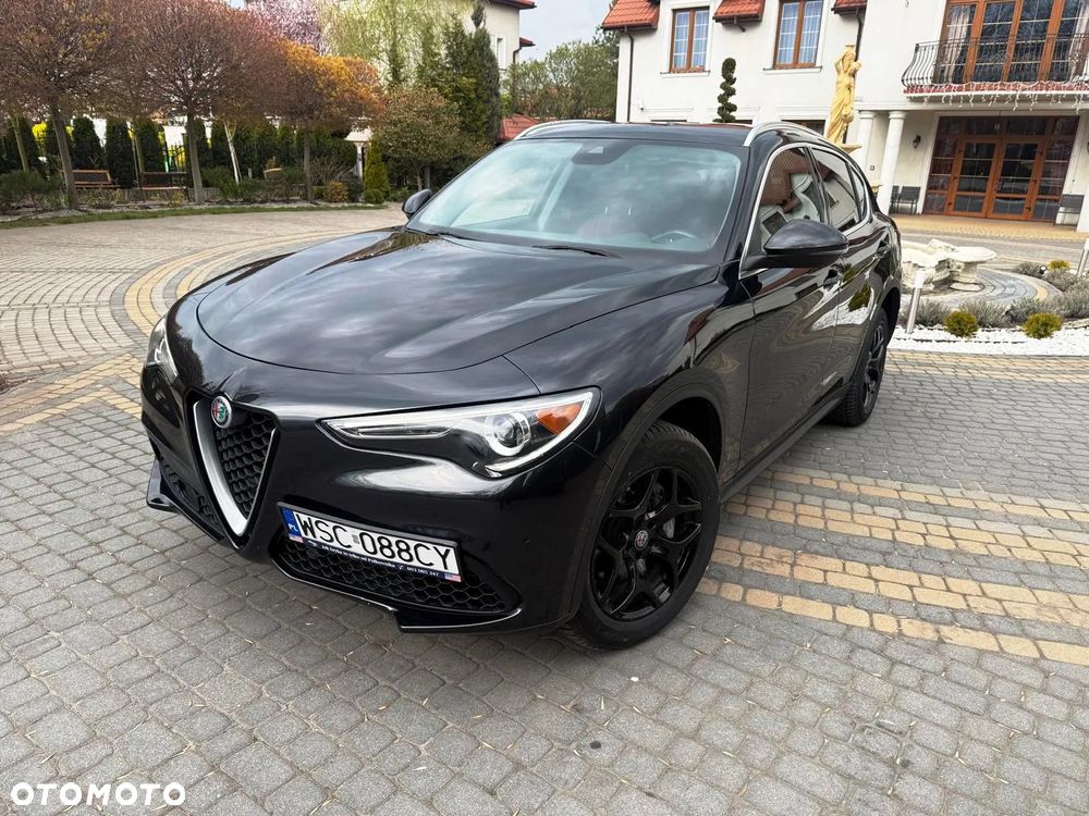 Alfa Romeo Stelvio 2.0 Turbo 16V AT8-Q4 Competizione - 4
