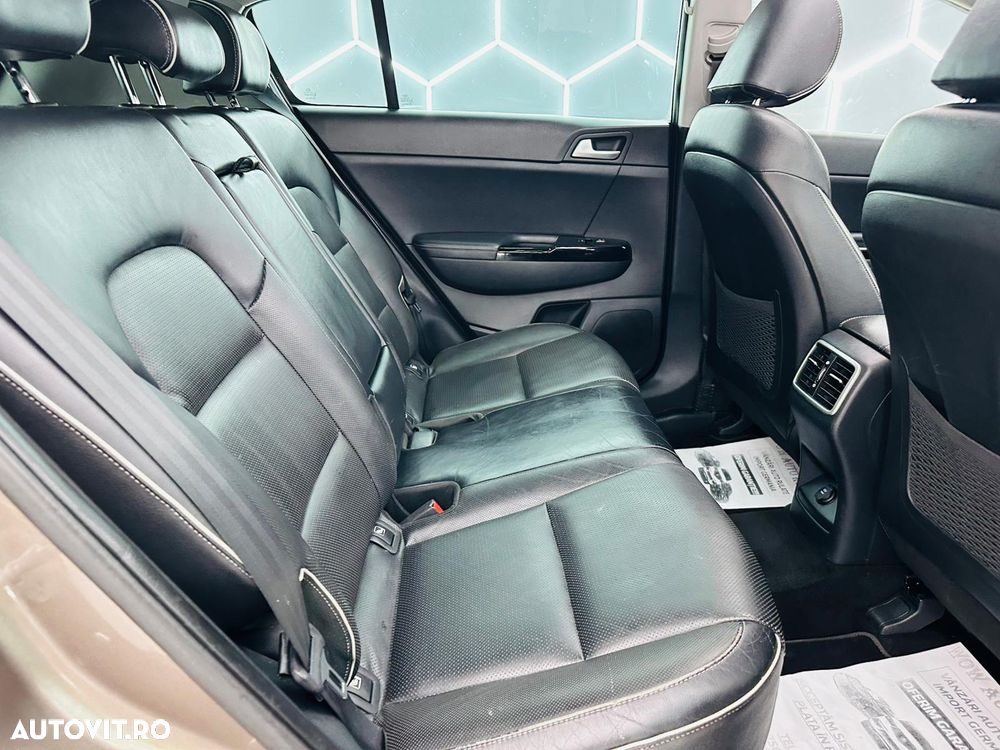 Kia Sportage 1.7 CRDI 2WD Dream-Team Edition - 8