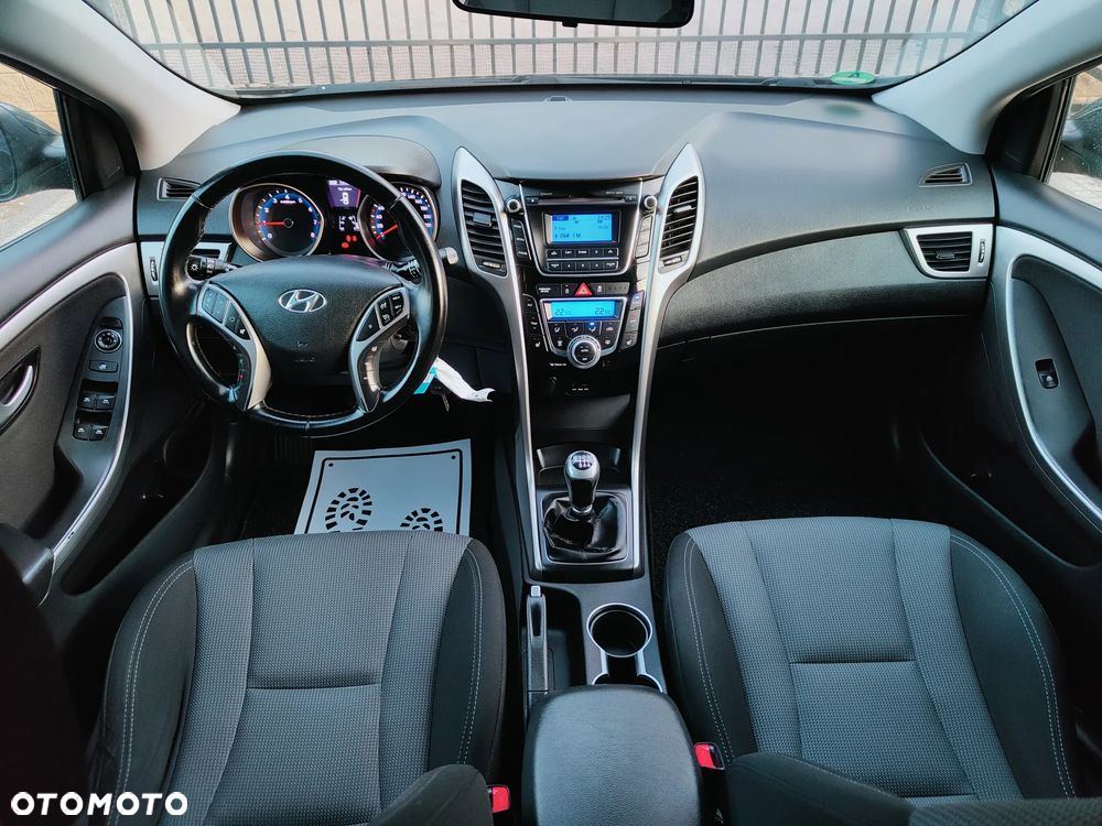 Hyundai i30 blue Kombi 1.6 GDi Style - 7