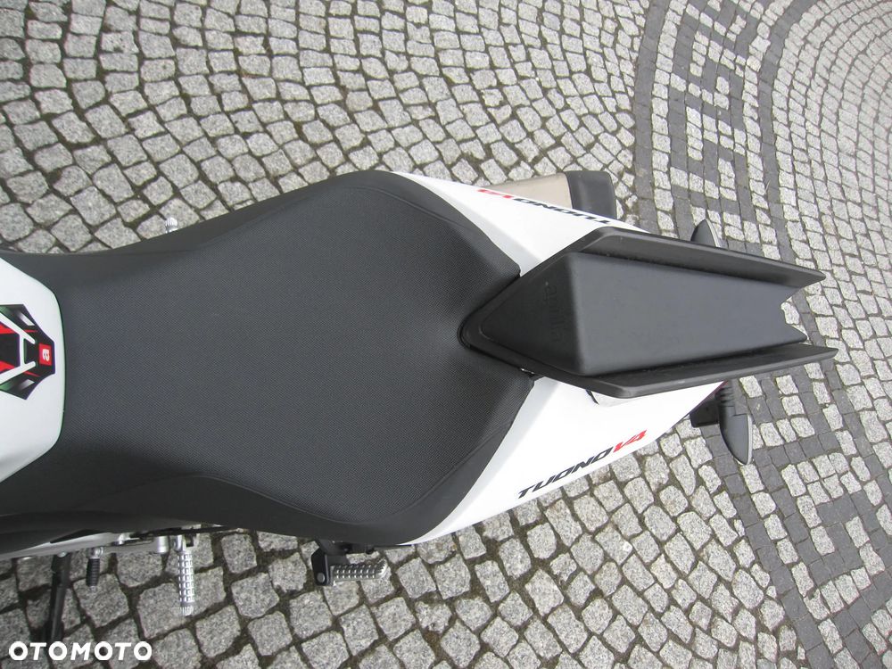 Aprilia Tuono - 9