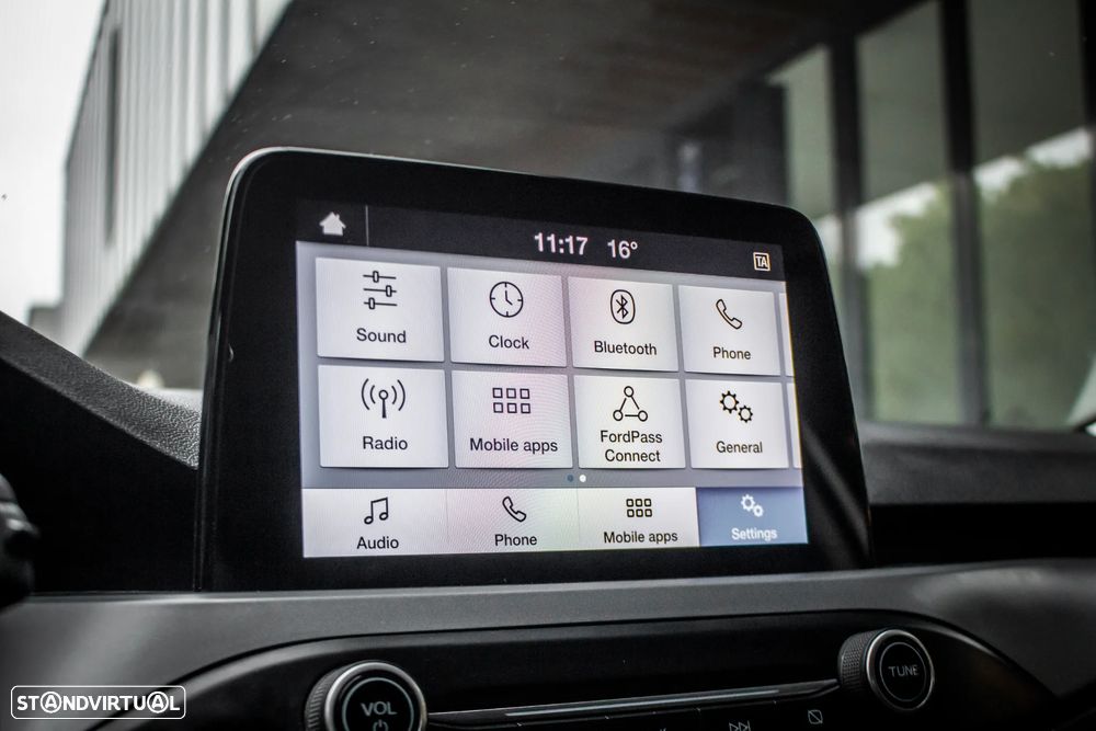 Ford Focus SW 1.0 EcoBoost Business - 42