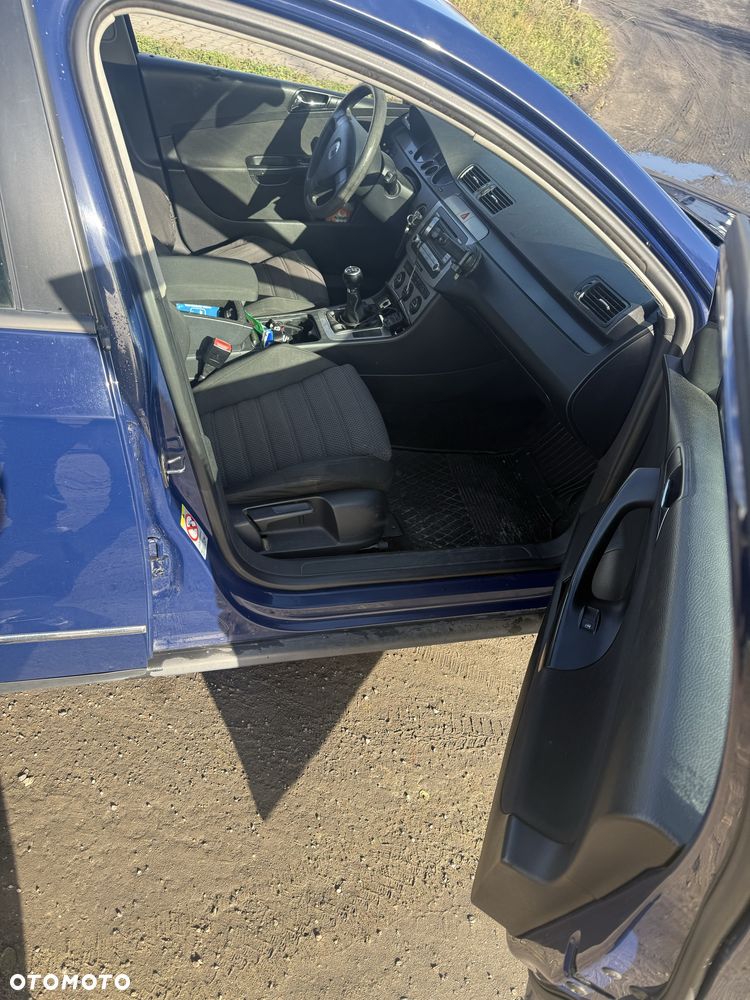 Volkswagen Passat - 7