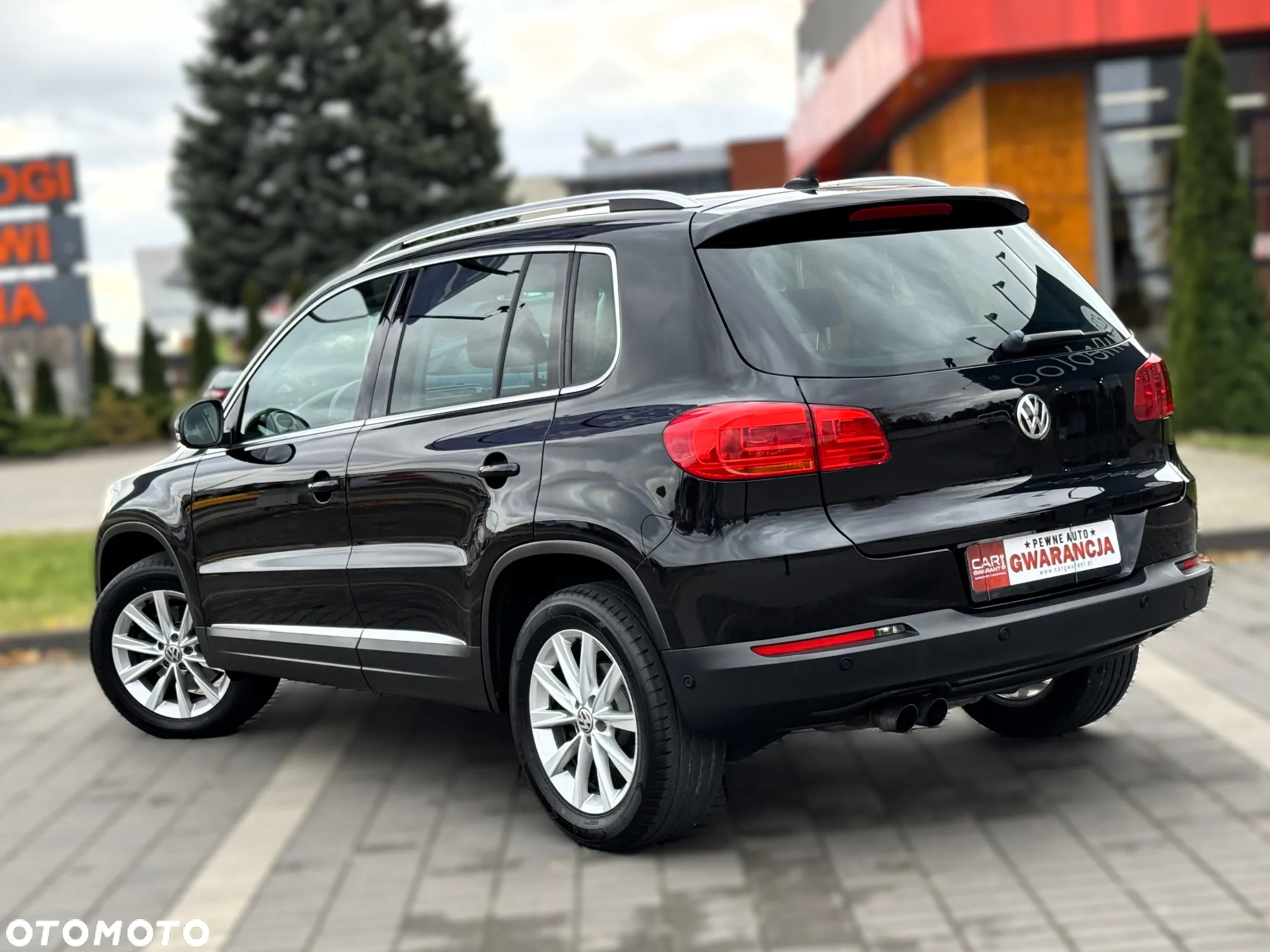 Volkswagen Tiguan 2.0 TSI 4Mot Sport&Style DSG - 9