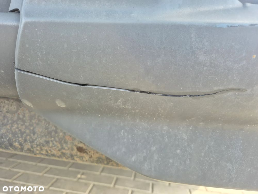 ZDERZAK OKULAR LAMPY REFLEKTORA LEWY MAN TGM EURO 6 KOŁA 22,5 - 3