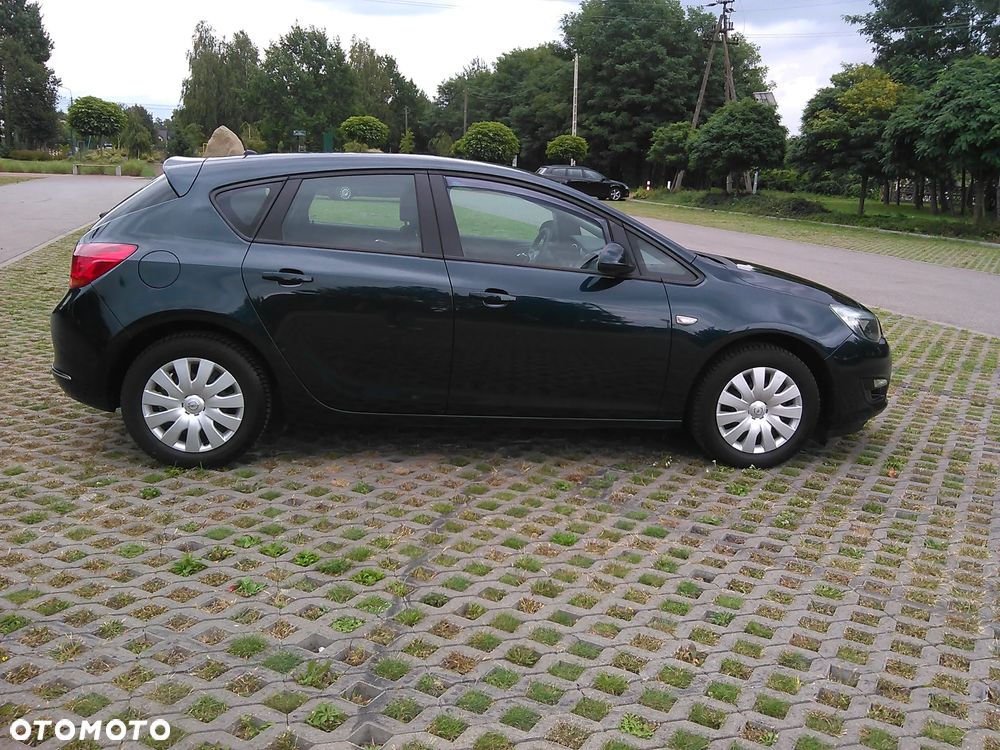Opel Astra 1.6 Color Edition - 12