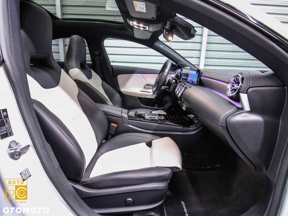 Mercedes-Benz CLA 250 4-Matic AMG Line 7G-DCT - 10