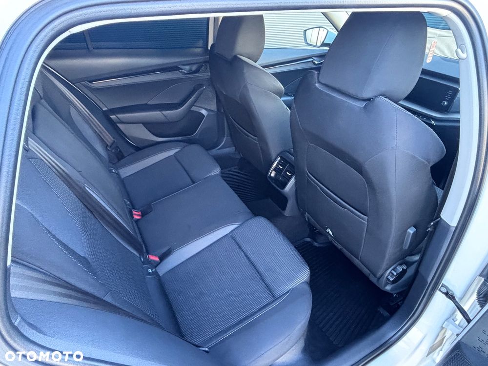 Skoda Octavia 2.0 TDI DSG Ambition - 21