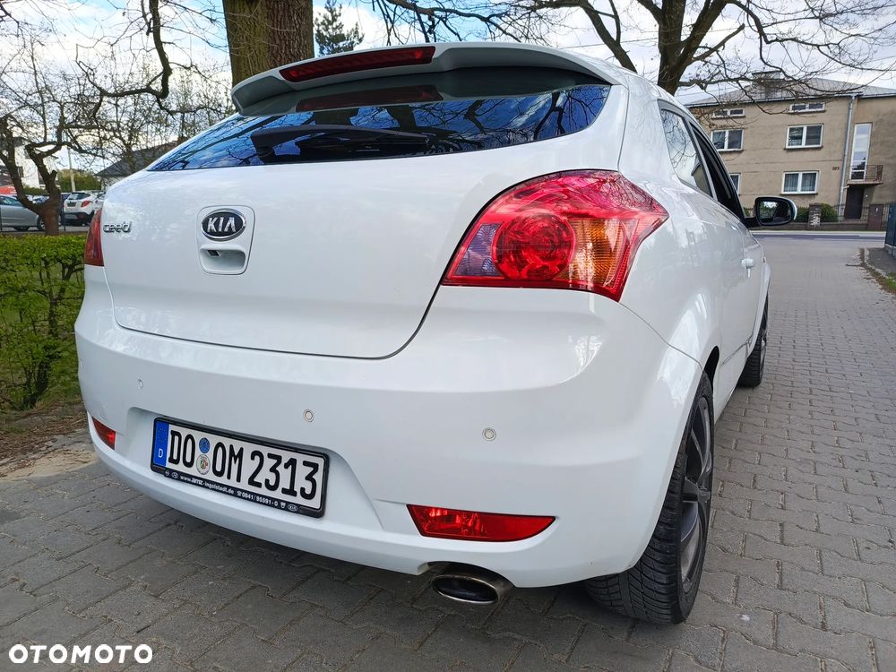 Kia ProCeed 1.4 CVVT Dream-Team Edition - 10