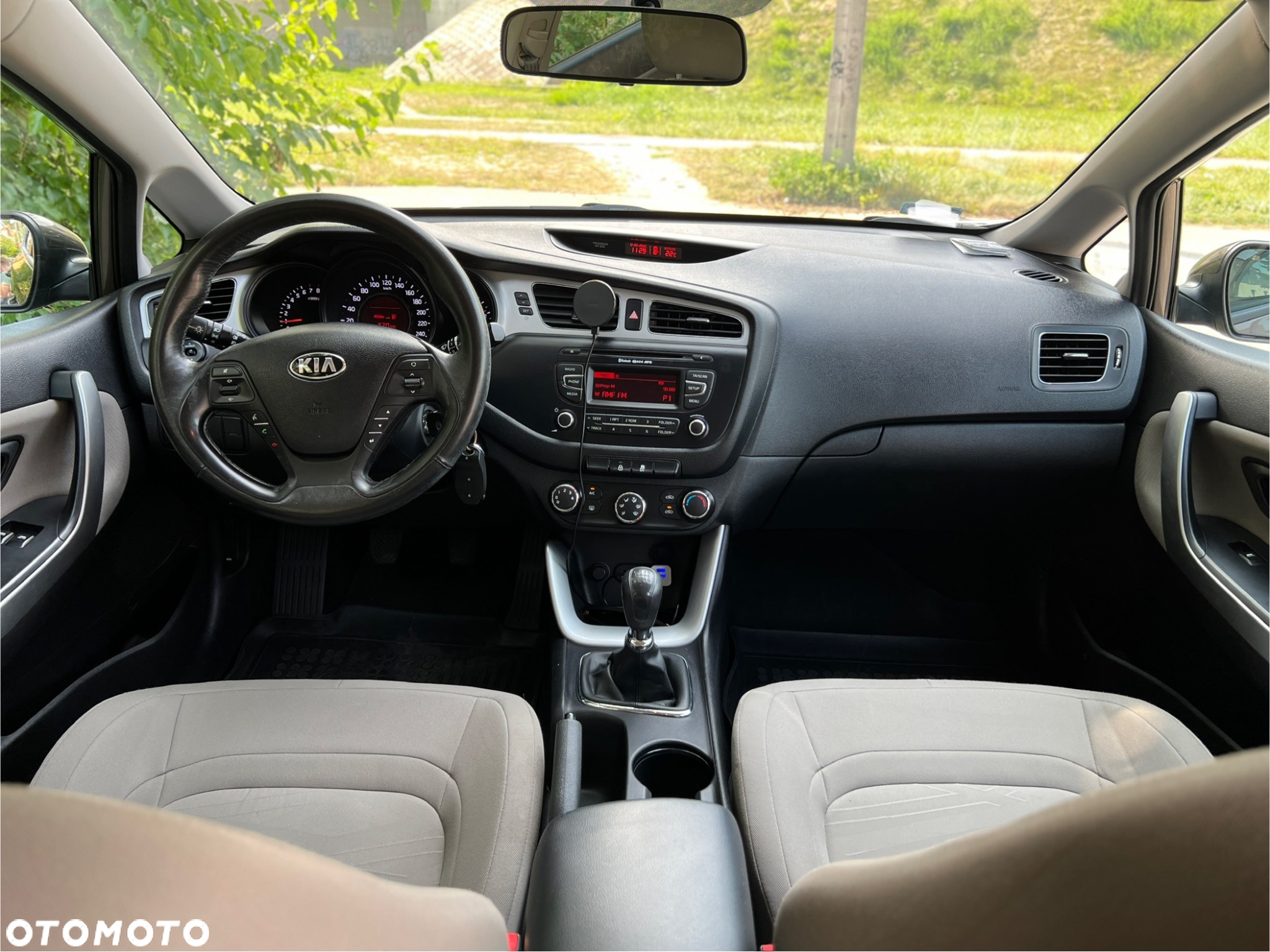 Kia Ceed - 11