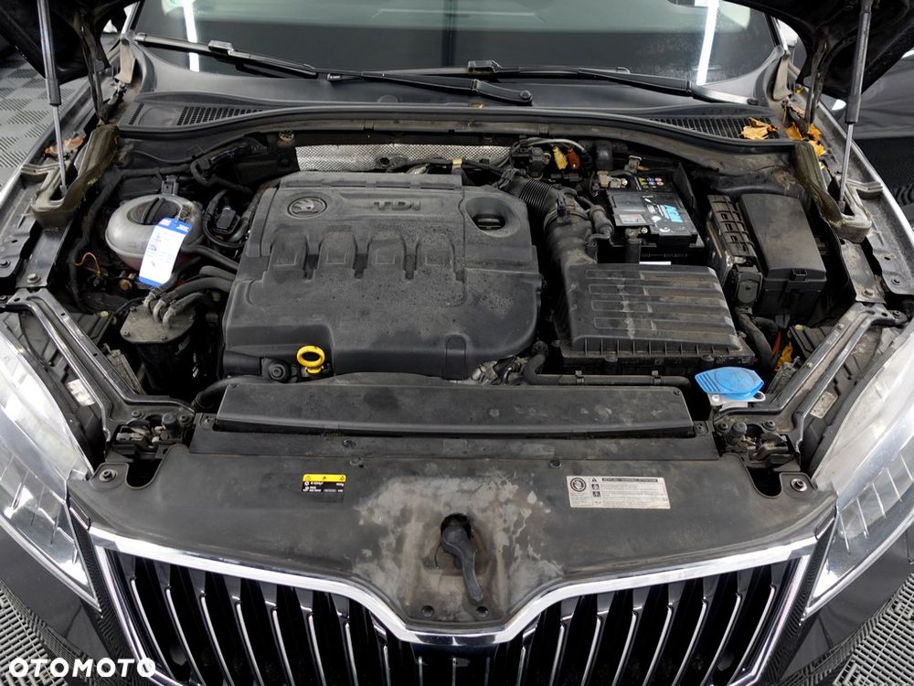 Skoda Superb 2.0 TDI Style DSG - 38