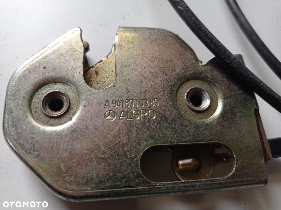 ZAMEK SCHOWKA MERCEDES ACTROS 9418900389 - 2