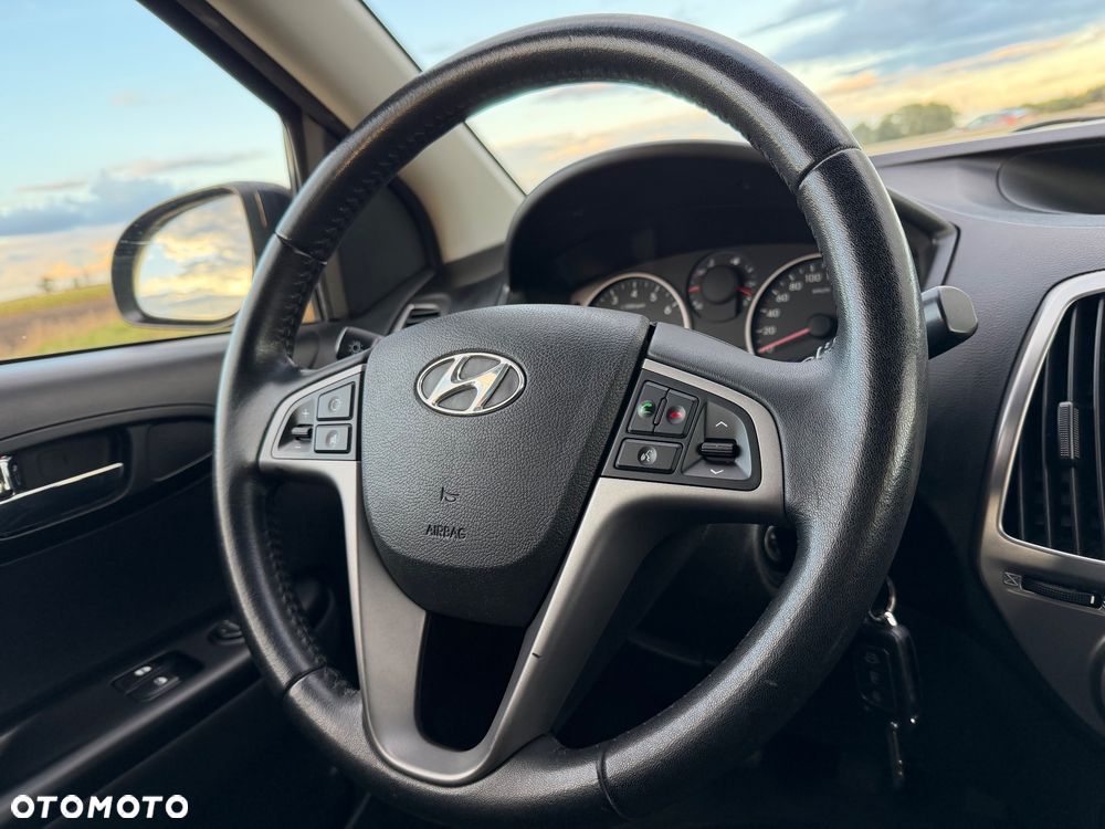 Hyundai i20 1.25 Wersja Jubileuszowa - 35