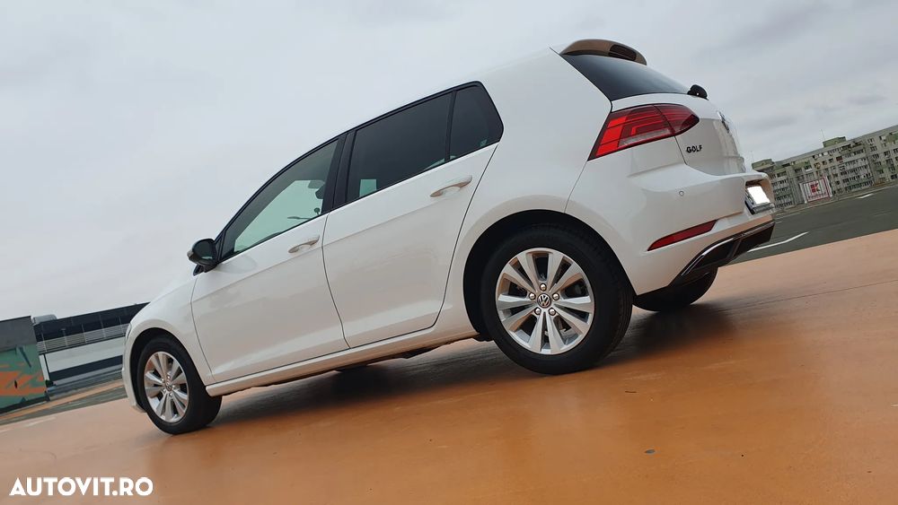Volkswagen Golf 1.0 TSI Trendline - 40