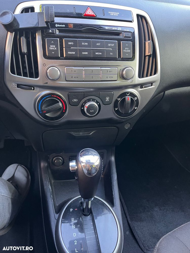 Hyundai i20 - 21