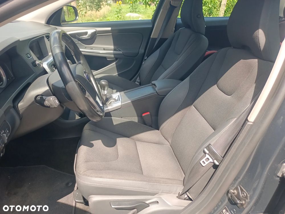 Volvo S60 - 11