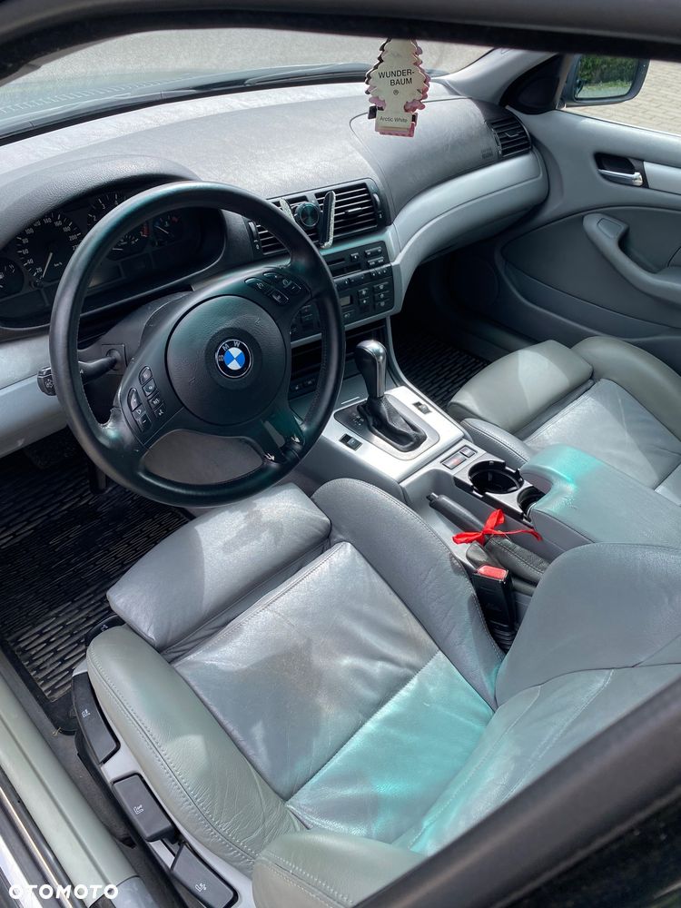 BMW Seria 3 325i - 5