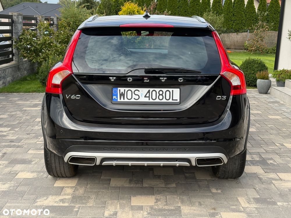 Volvo V60 Cross Country D3 Geartronic Summum - 9
