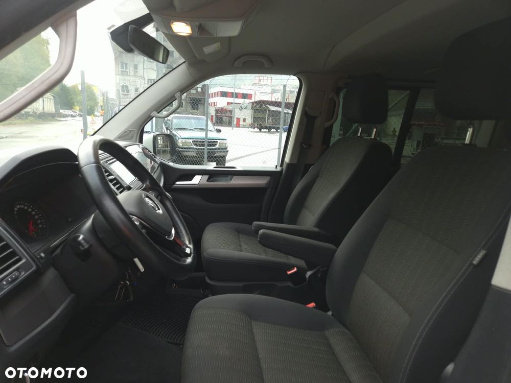 Volkswagen Multivan - 16
