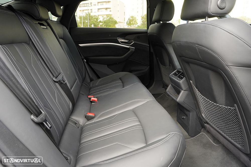 Audi Q8 e-Tron Sportback 50 quattro S line - 20