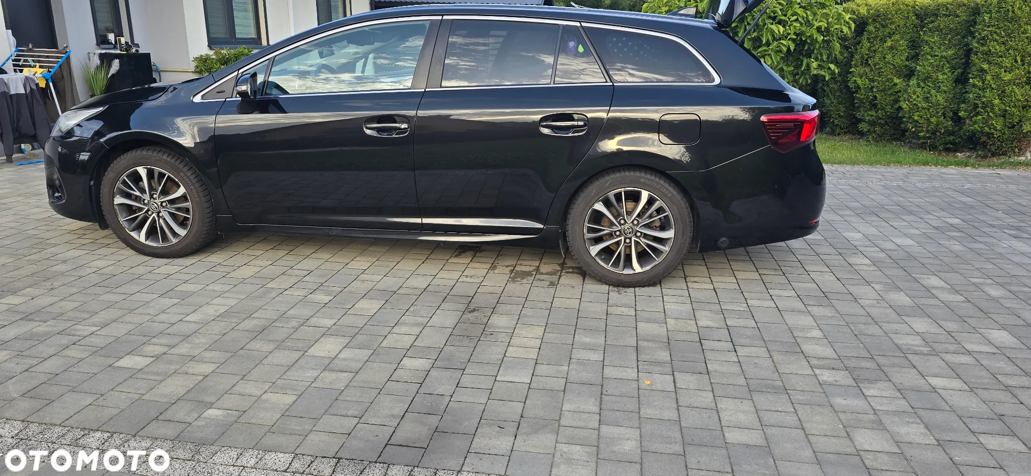 Toyota Avensis 1.8 Premium MS - 5