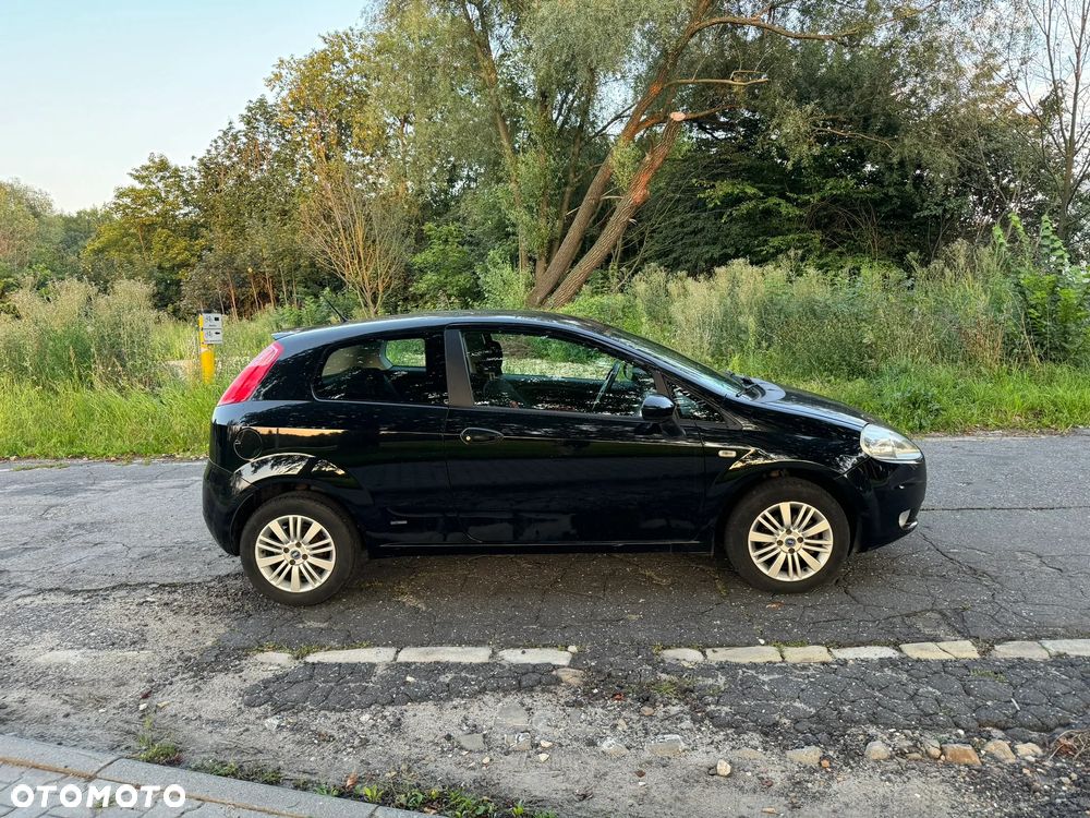 Fiat Grande Punto 1.4 8V - 4