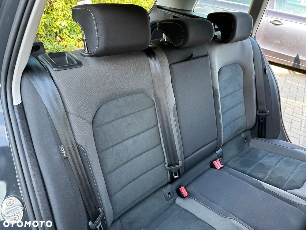 Volkswagen Golf Variant - 26