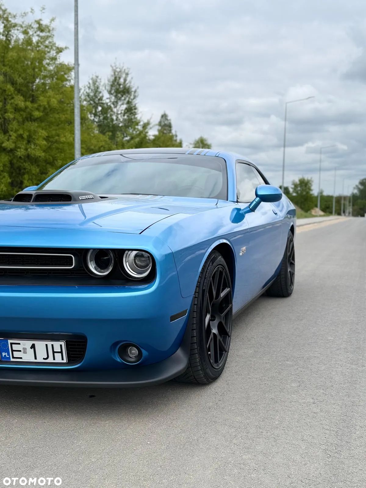 Dodge Challenger - 1