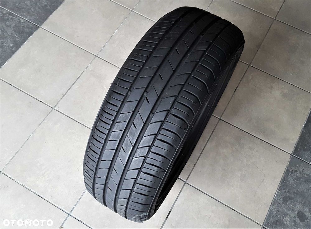 opona letnia Kumho Ecsta HS52 195/55/16 82V 2023 rok pojedynka