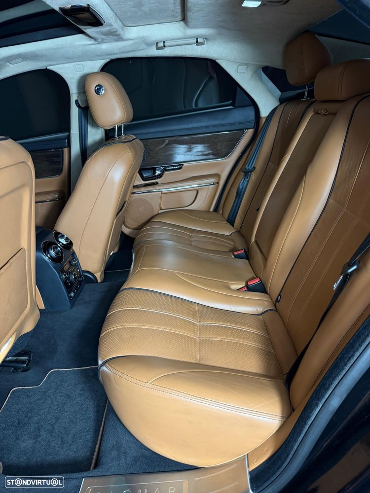Jaguar XJ 3.0 V6 S Premium Luxury - 23