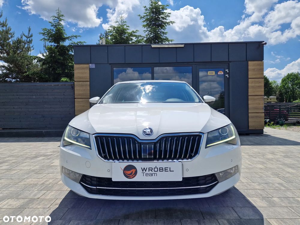 Skoda Superb 2.0 TDI Style - 4