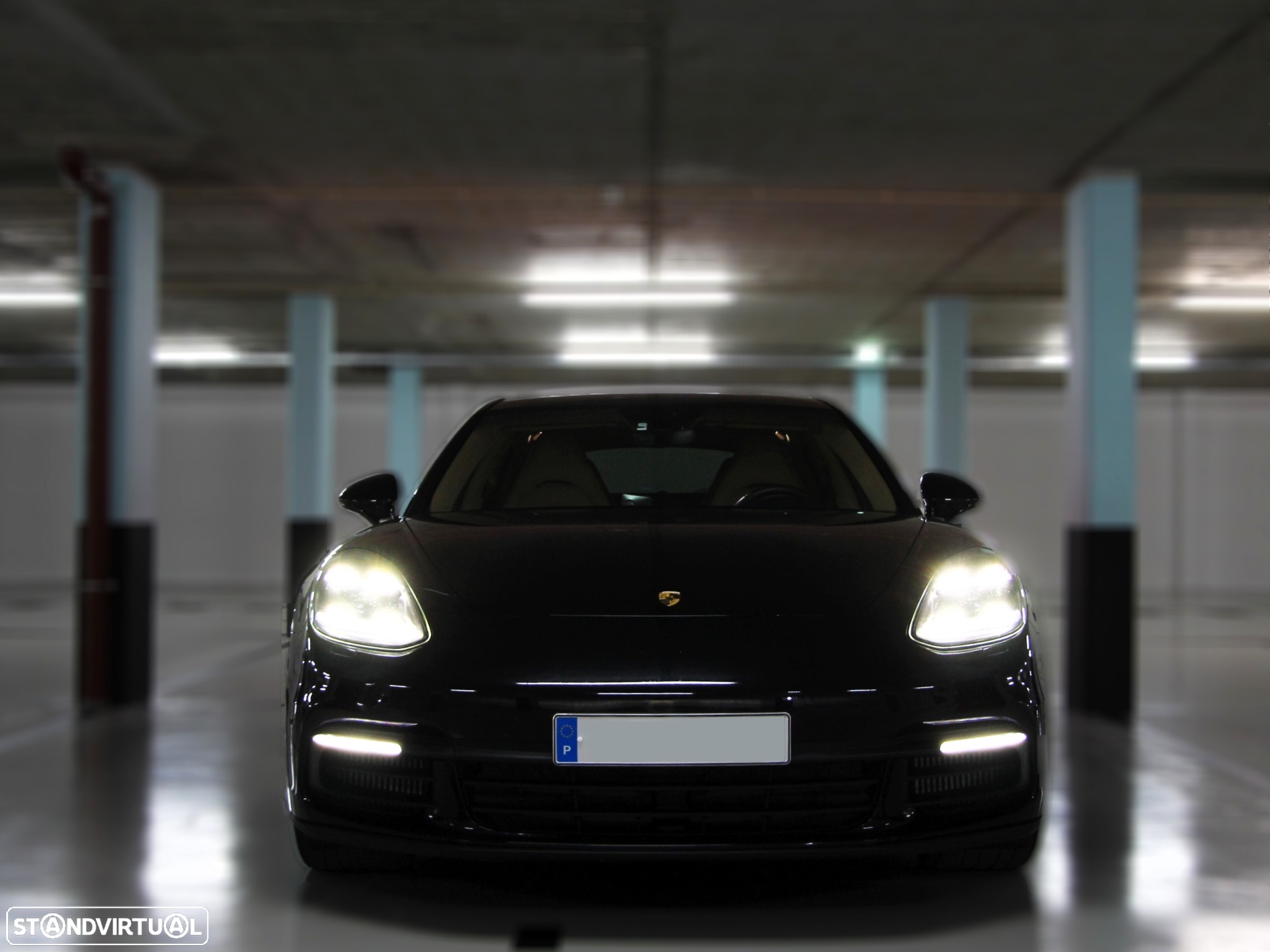 Porsche Panamera 4 E-Hybrid - 11