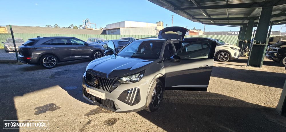 Peugeot e-2008 Allure - 31