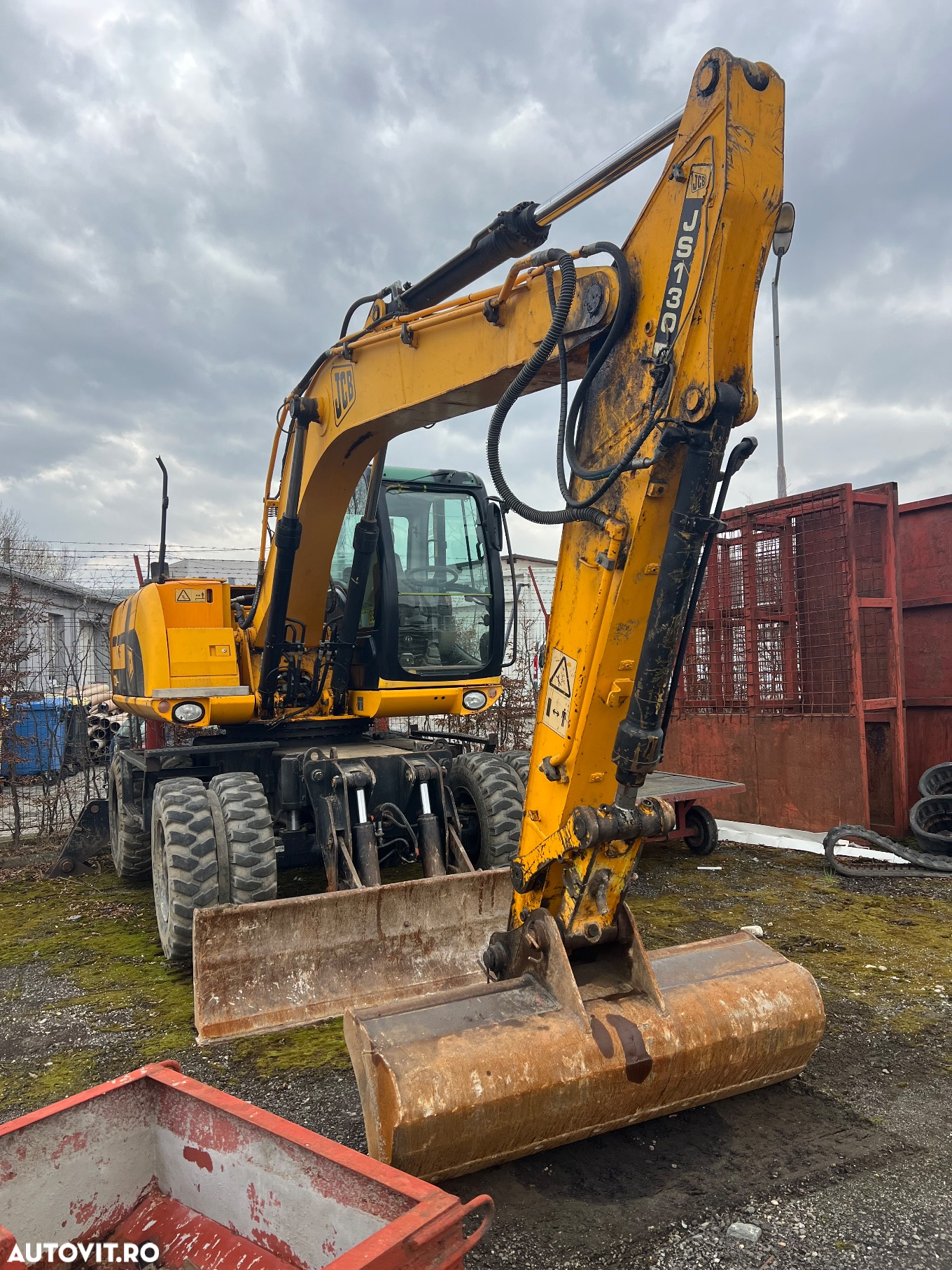 JCB JS130W - 6