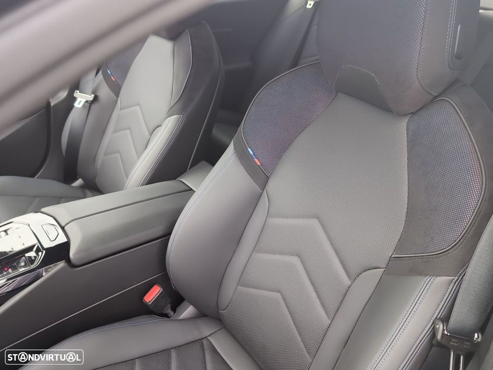 BMW i5 eDrive40 Pack Desportivo M - 18