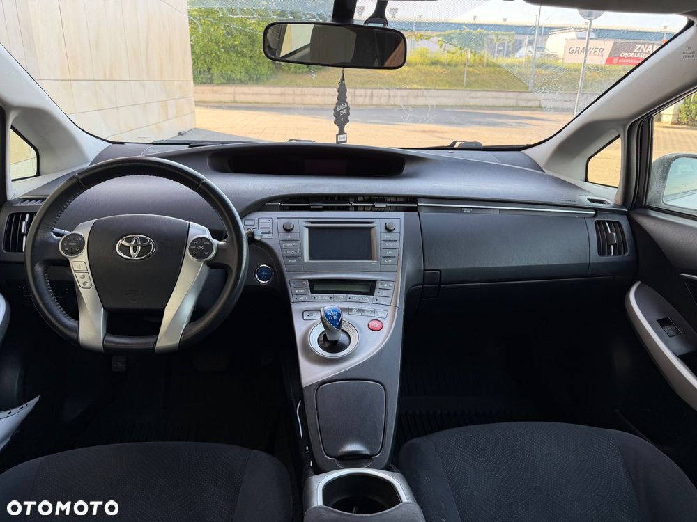 Toyota Prius 1.8 HSD Luna - 14