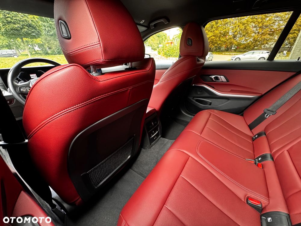 BMW Seria 3 318i Luxury Line sport - 15