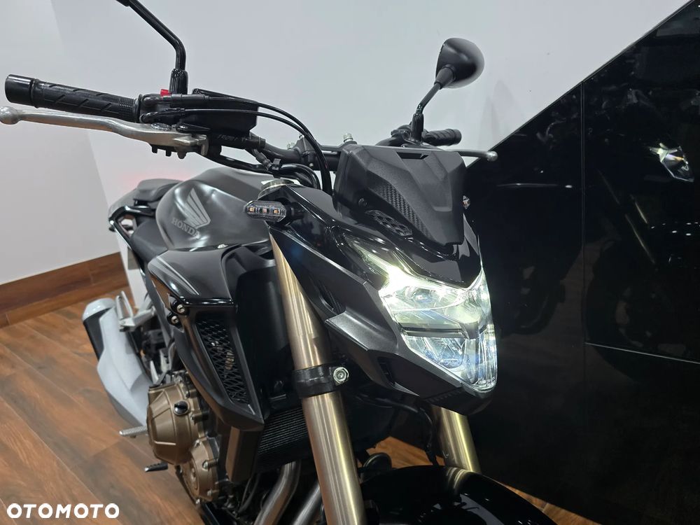 Honda CB - 18
