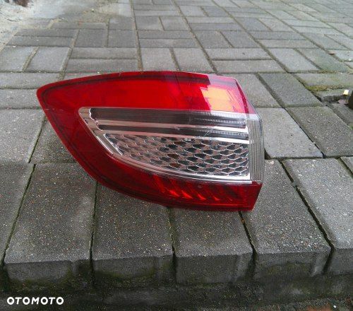 FORD MONDEO MK4 LIFT LED 10-14 KOMBI LEWA TYLNA LAMPA ORYGINAŁ - 2