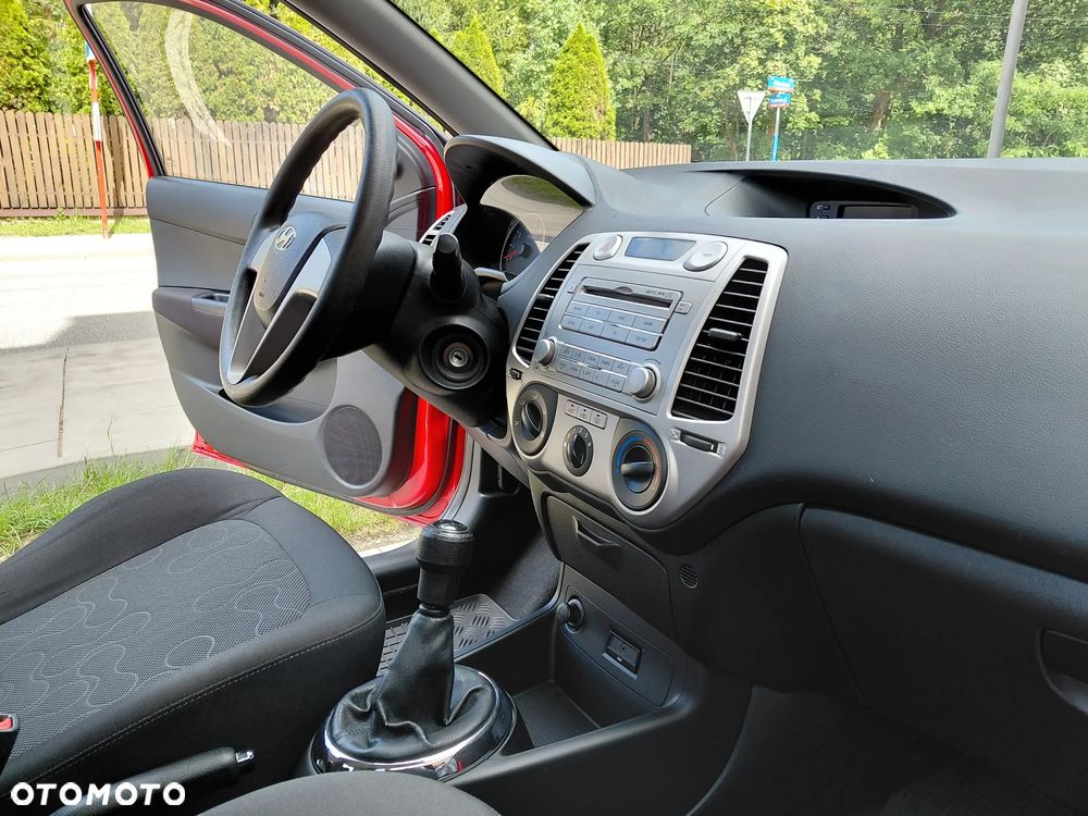 Hyundai i20 1.2 Classic + - 9