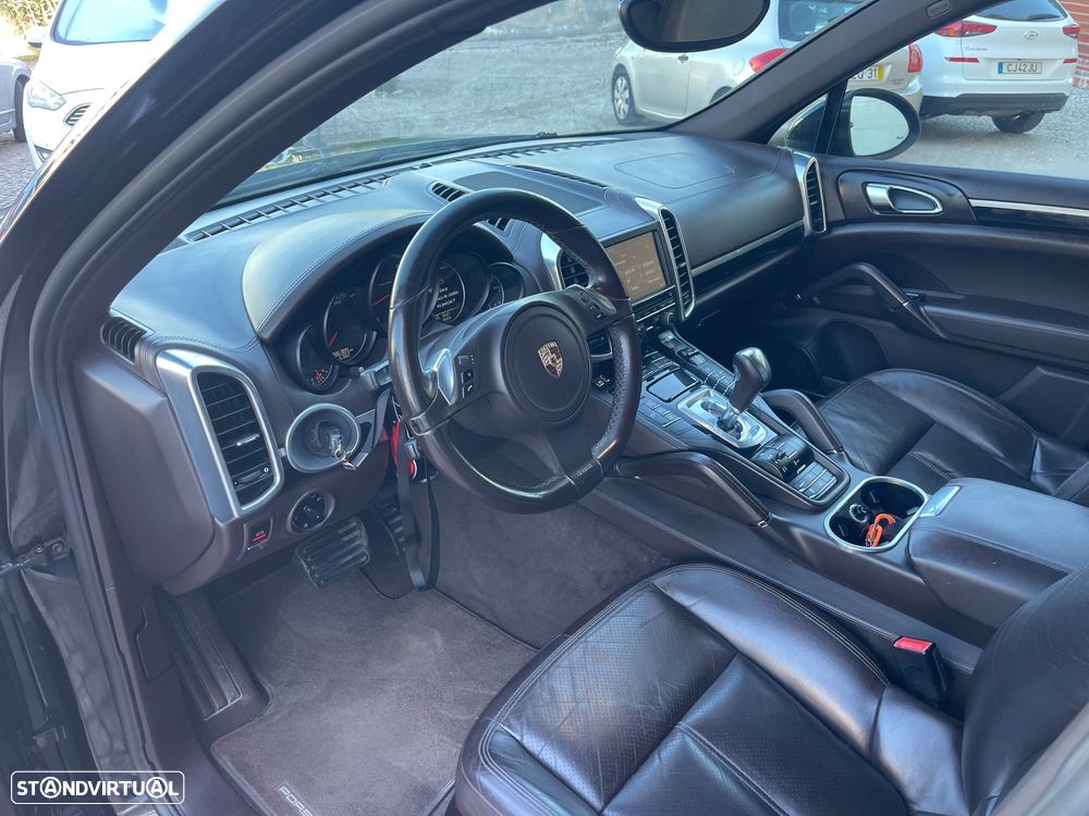 Porsche Cayenne 3.0 V6 - 10