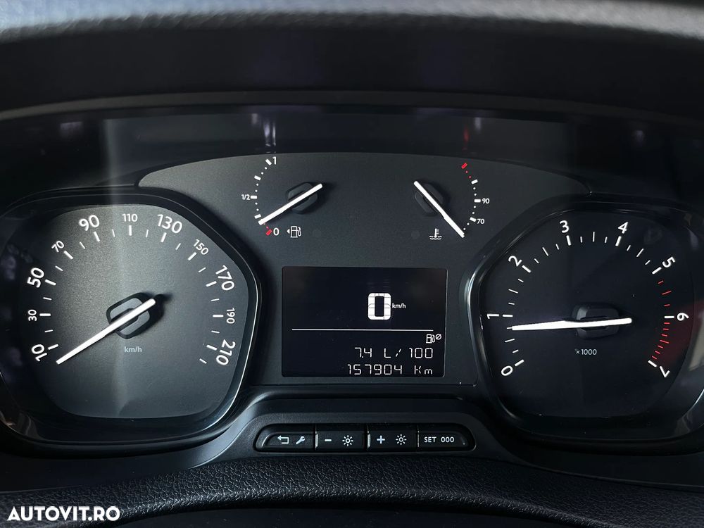 Peugeot Expert - 22