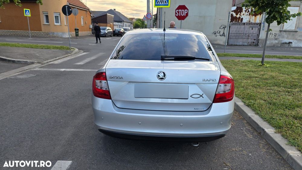 Skoda RAPID 1.2 TSI Ambition - 4