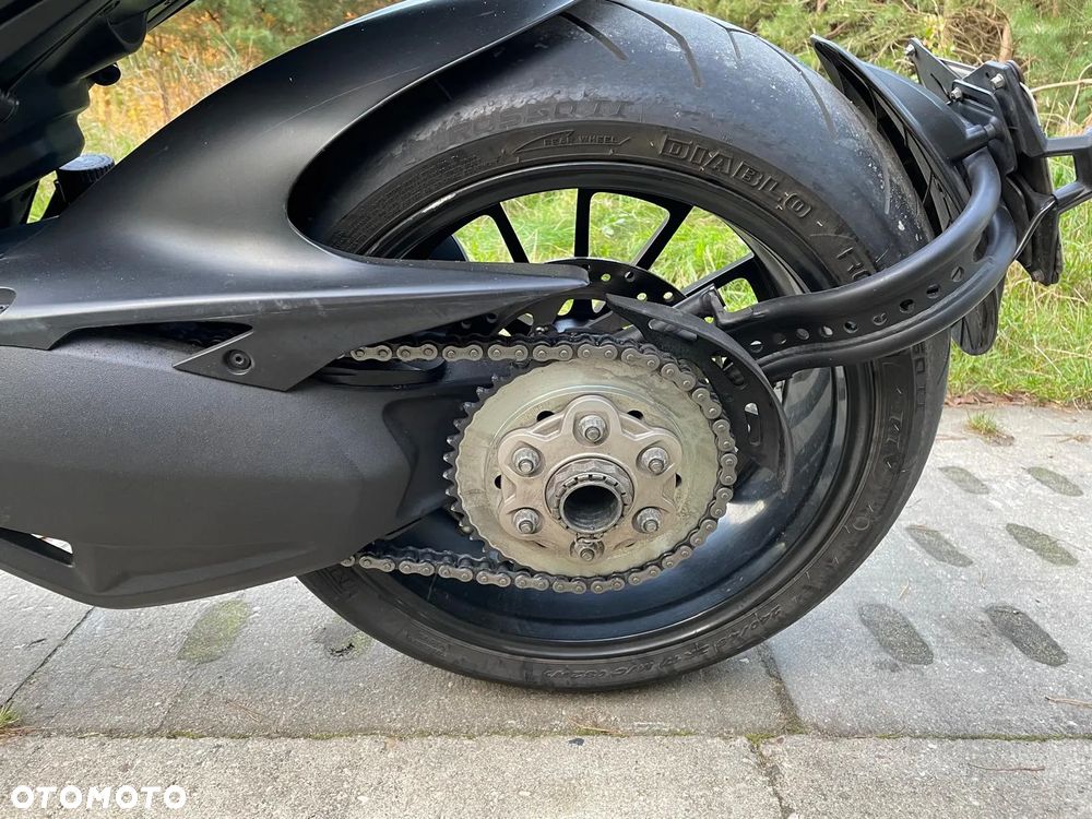 Ducati Diavel - 9