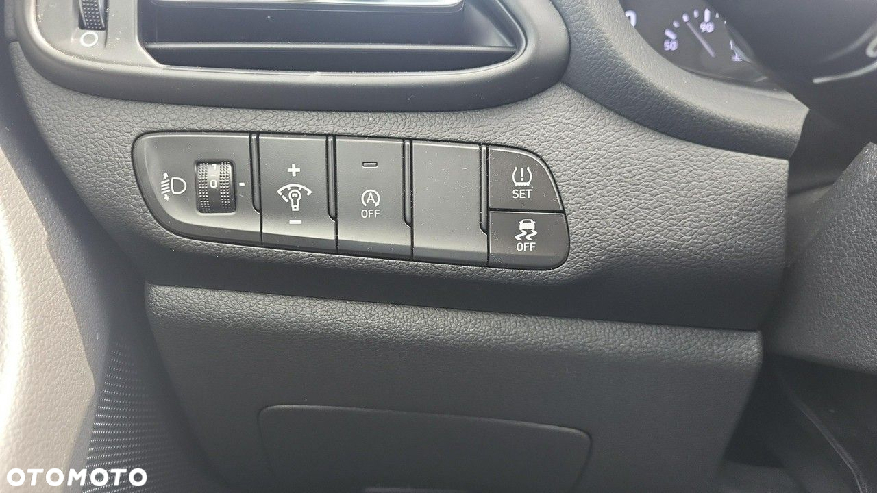 Hyundai i30 - 25