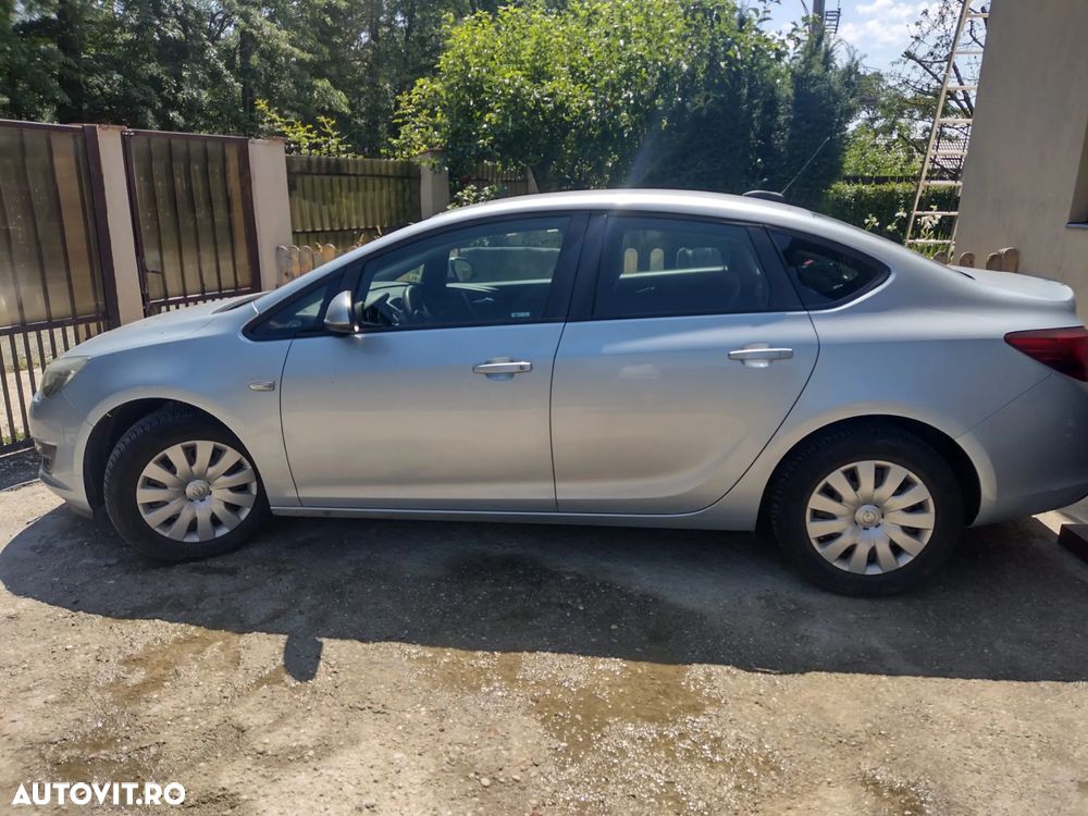 Opel Astra 1.6 CDTI Start/Stop Drive - 4
