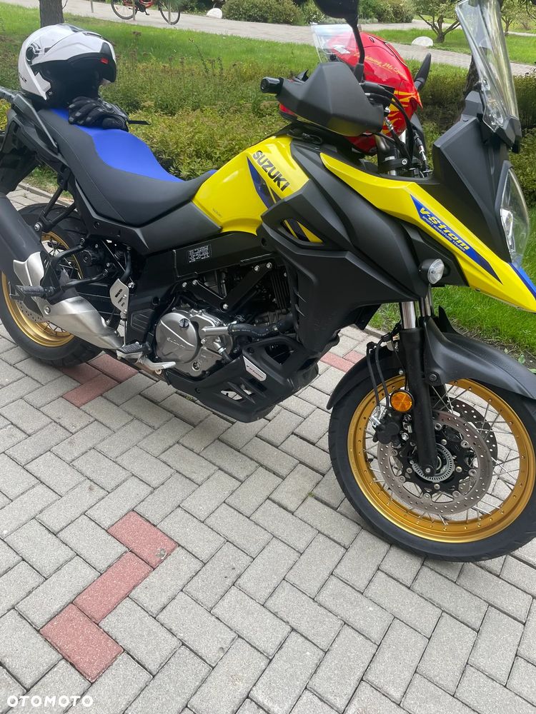 Suzuki V-STROM - 1