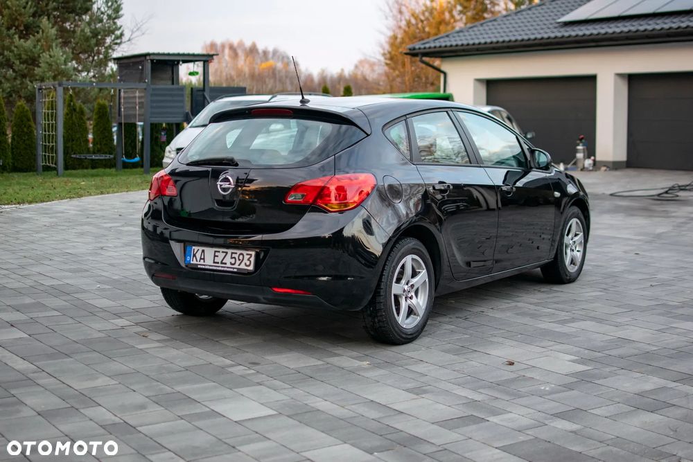 Opel Astra - 17