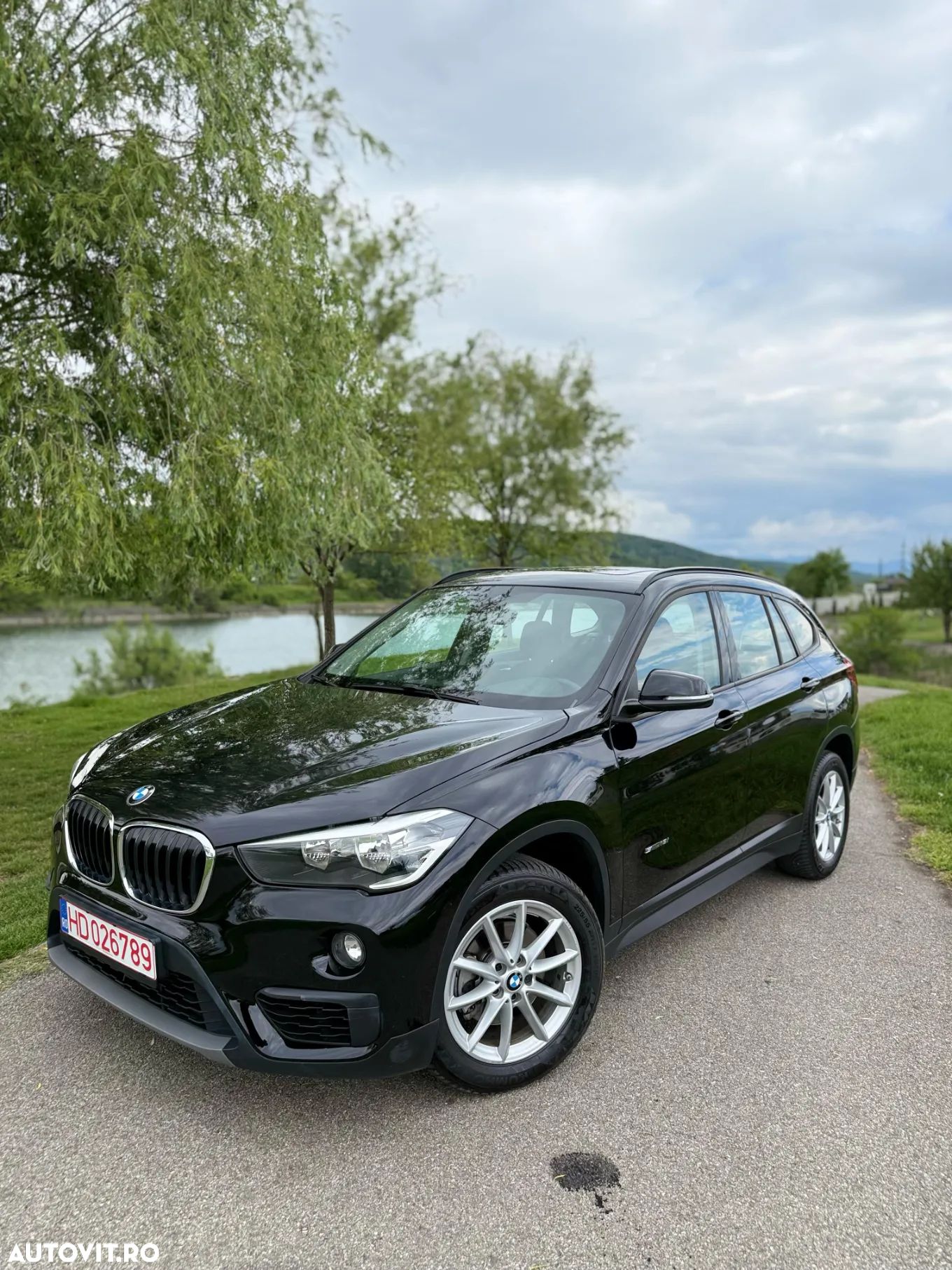 BMW X1 sDrive18i - 1